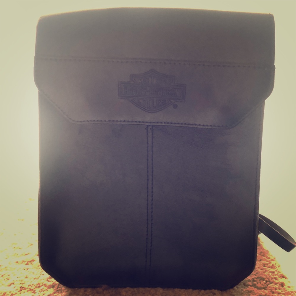 Harley Davidson Purse/Backpack.   NEVER USED